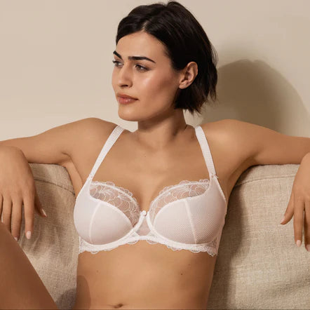 May Low-Neck Bra